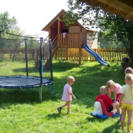 Feriegård Pokoje I Domki Kaszubskie Chrosty