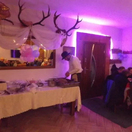 Feriegård Pokoje I Domki Kaszubskie Chrosty