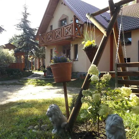 Pokoje I Domki Kaszubskie Chrosty Feriegård *